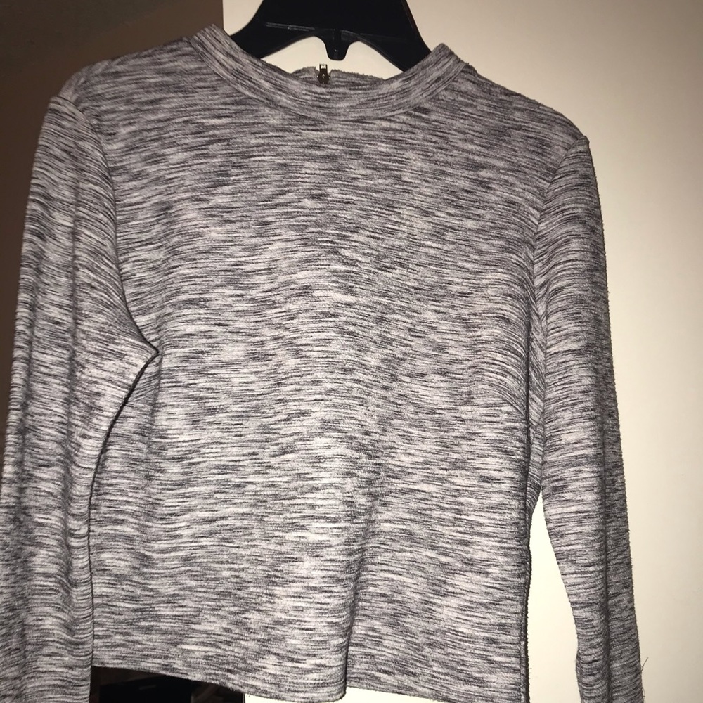 Knit grey and white long sleeve